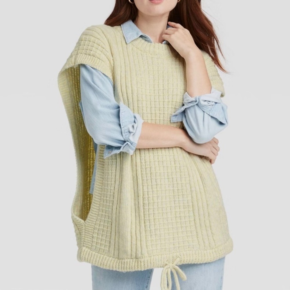 Universal Threads Buttercream Textured Boho Cottage Sleeveless Sweater Vest OSFM